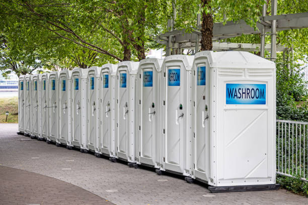 Best Construction site porta potty rental  in Osseo, WI